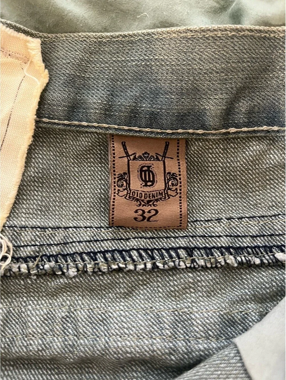 Dio Denim Men Y2K Vintage Straight Leg Jeans Heavy Light Wash distressed 32x34